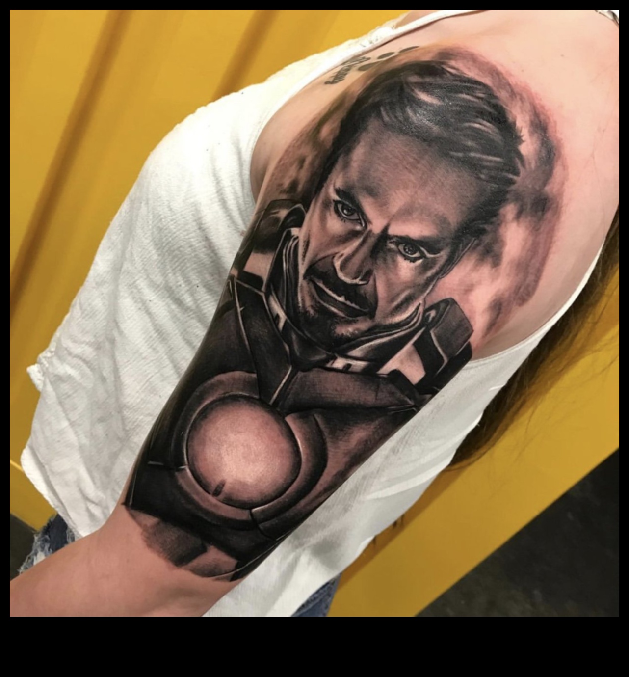 Portrete în cerneală: stăpânirea meșteșugului realismului de tatuaje